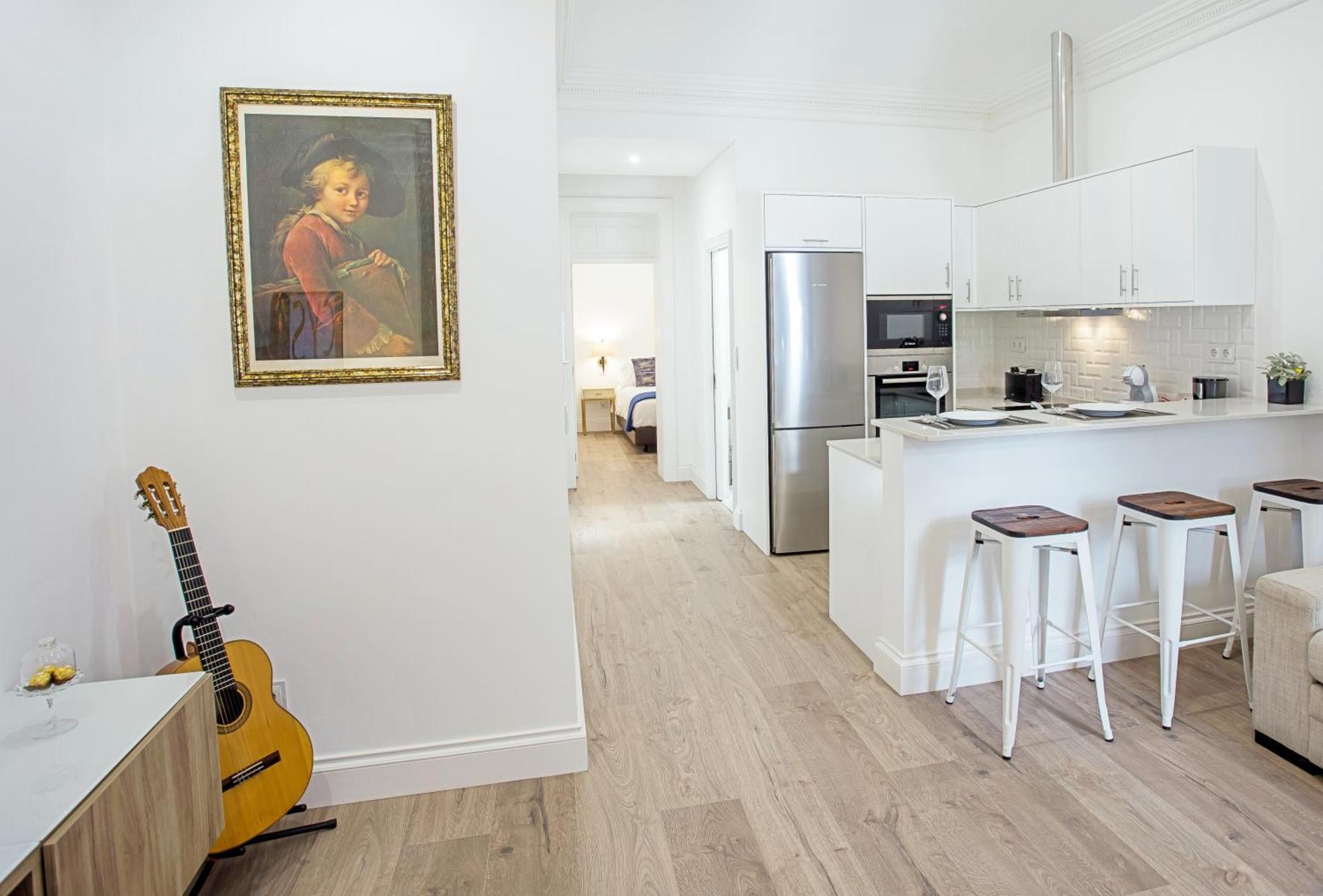 Cayres Suites Surdo ฟุงชาล ภายนอก รูปภาพ